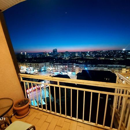 Gorgeous Apartment With City View In The City Center プリシュティナ エクステリア 写真