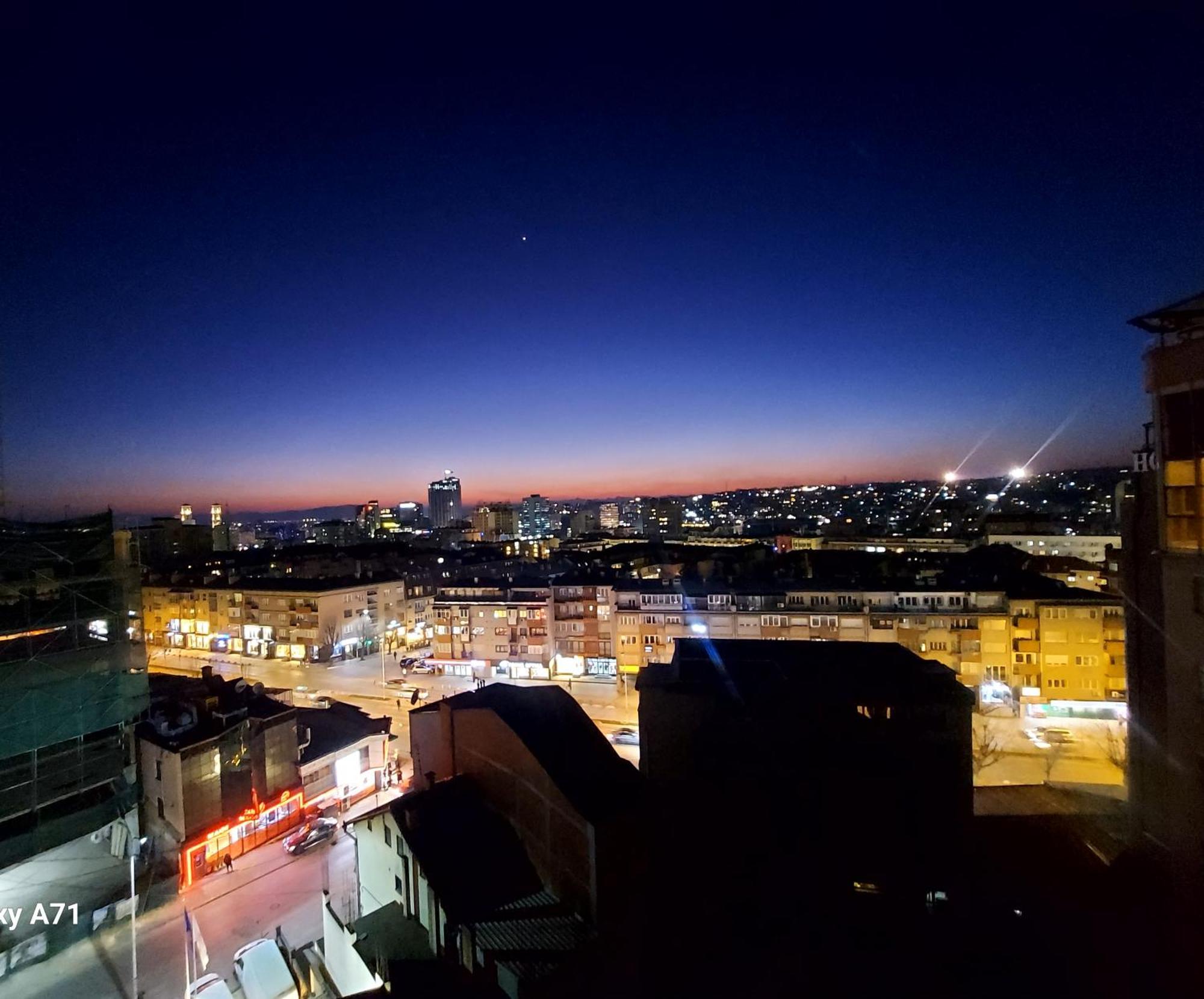Gorgeous Apartment With City View In The City Center プリシュティナ エクステリア 写真
