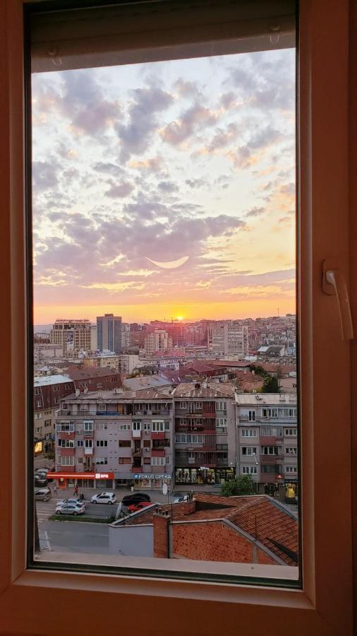 Gorgeous Apartment With City View In The City Center プリシュティナ エクステリア 写真